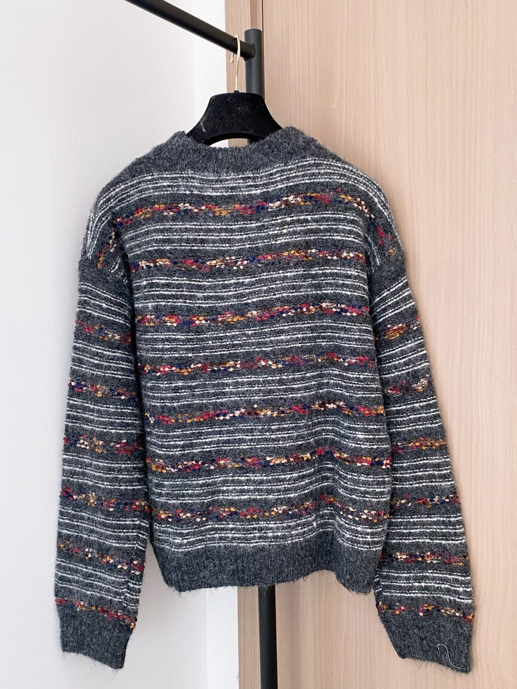 CHANEL 25S LONG-SLEEVE SWEATER 535