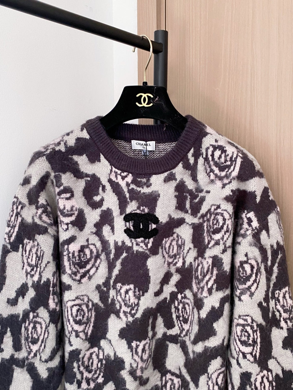 CHANEL 26S CREW NECK SWEATER 785
