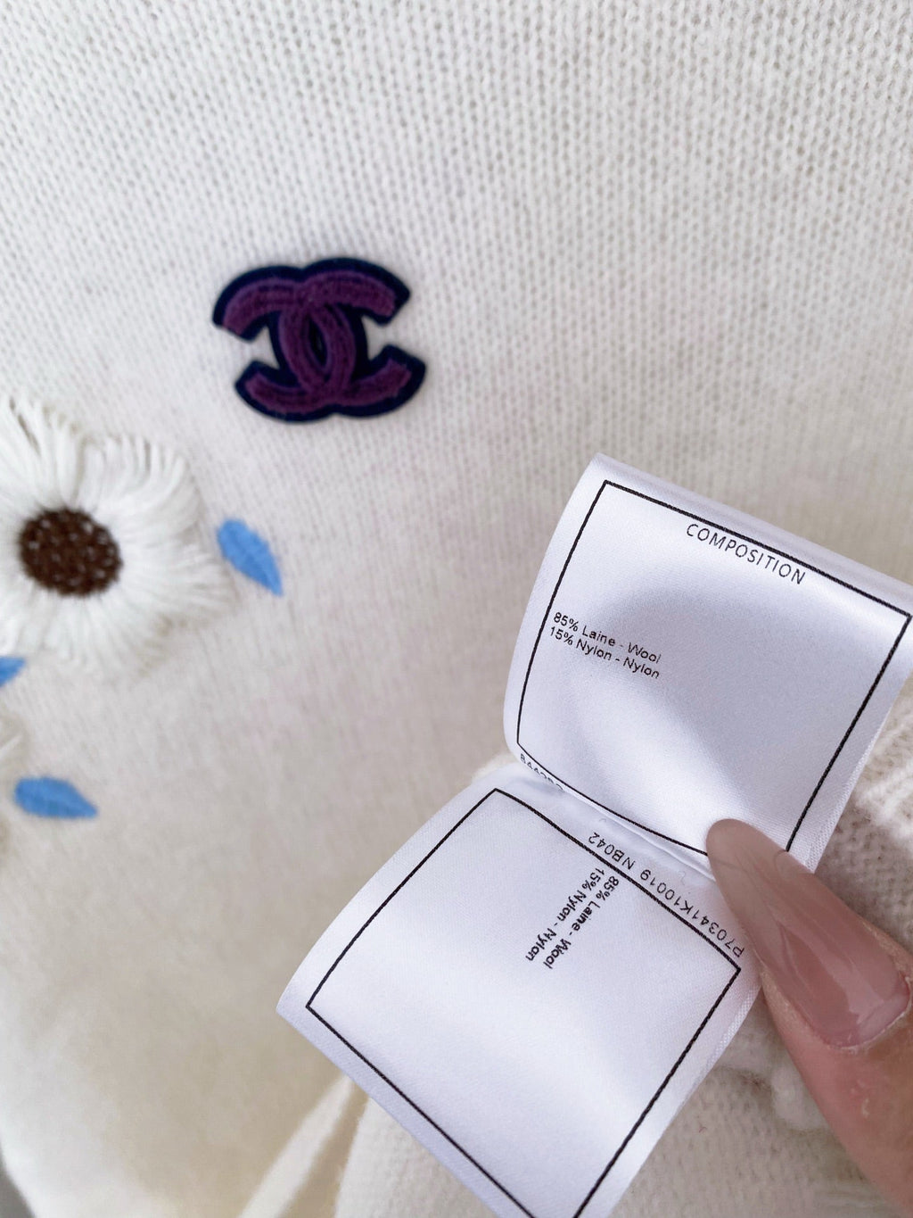 CHANEL 26S CREW NECK SWEATER 857