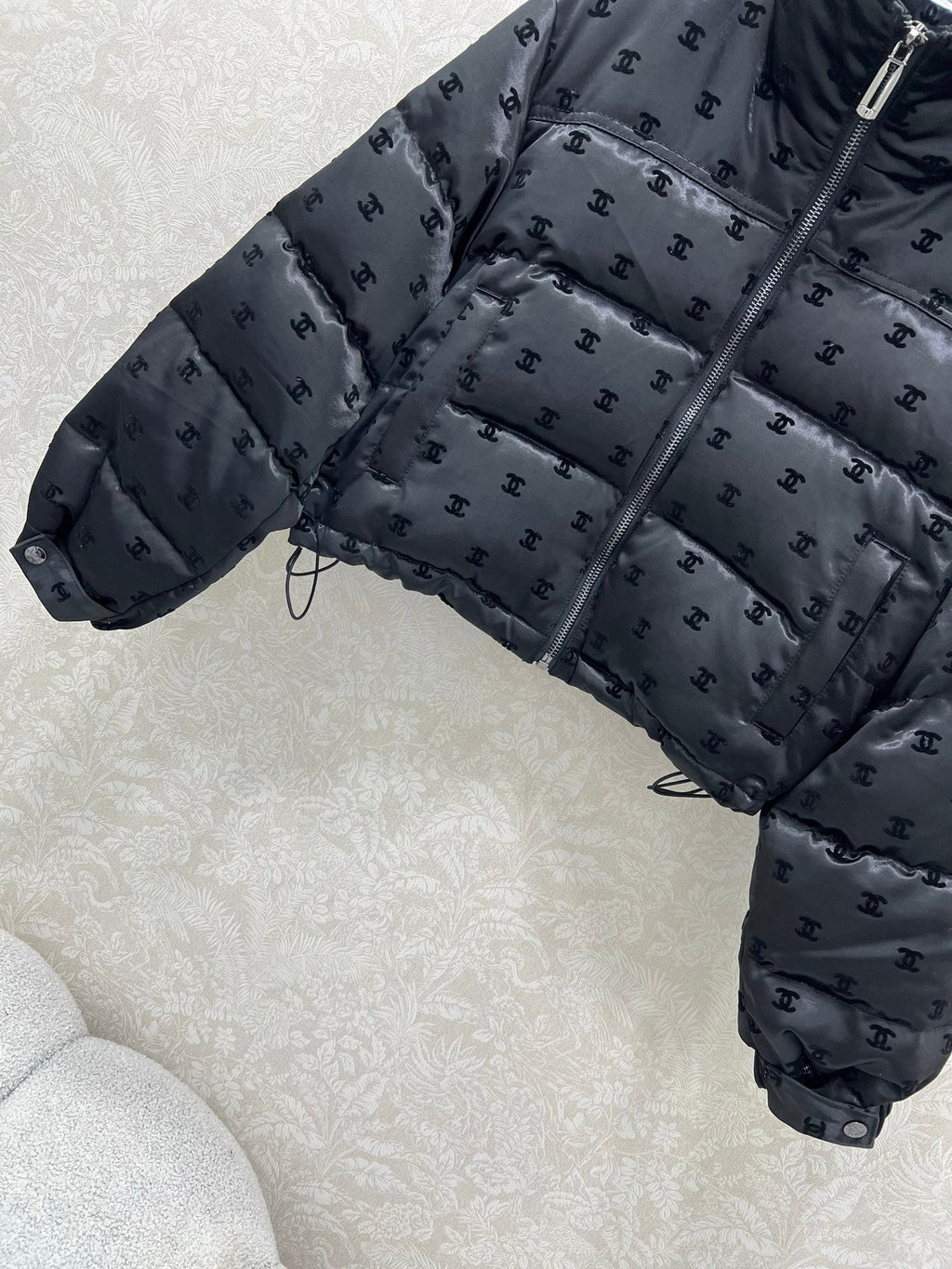 CHANEL 25S DOWN JACKET 313