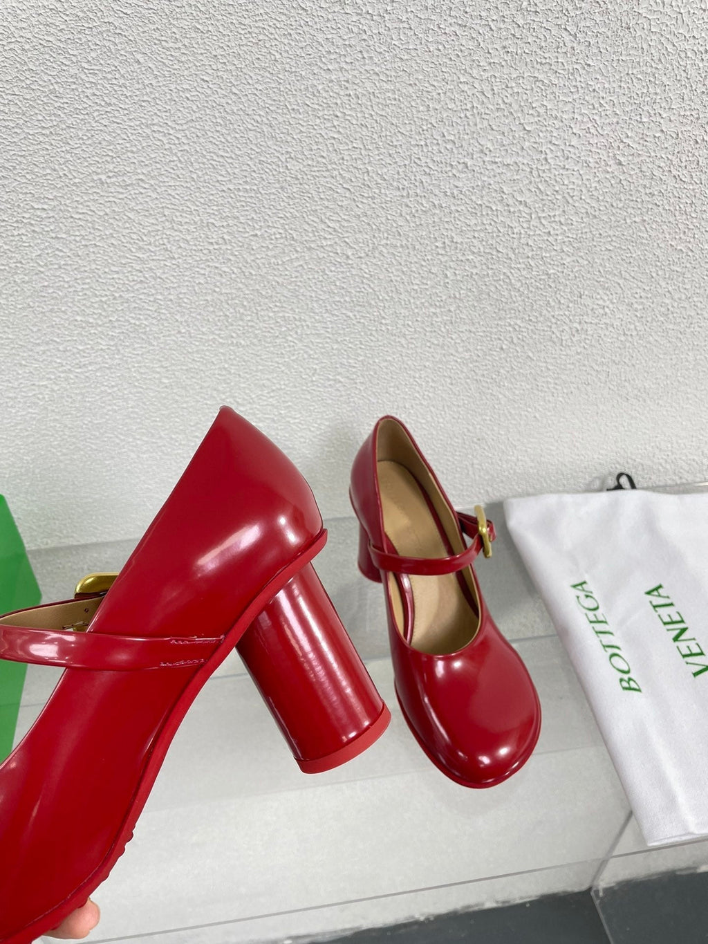 BOTTEGA VENETA ATOMIC MARY-JANE PUMP 9 CM IN RUBY RED CALFSKIN