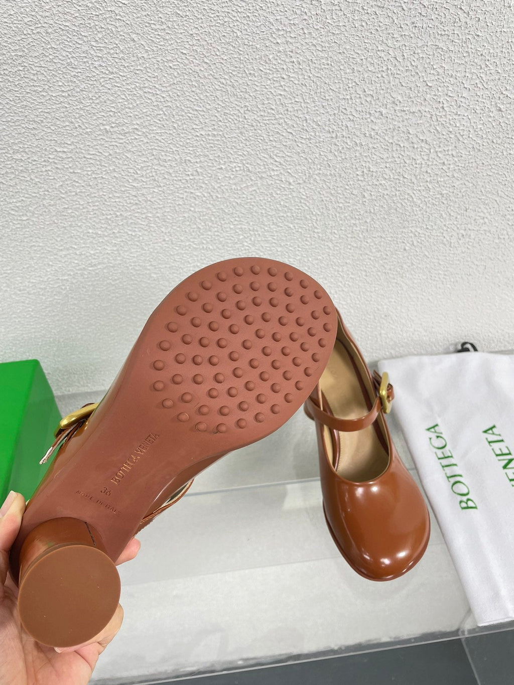 BOTTEGA VENETA ATOMIC MARY-JANE PUMP 9 CM IN BRONZE BROWN CALFSKIN