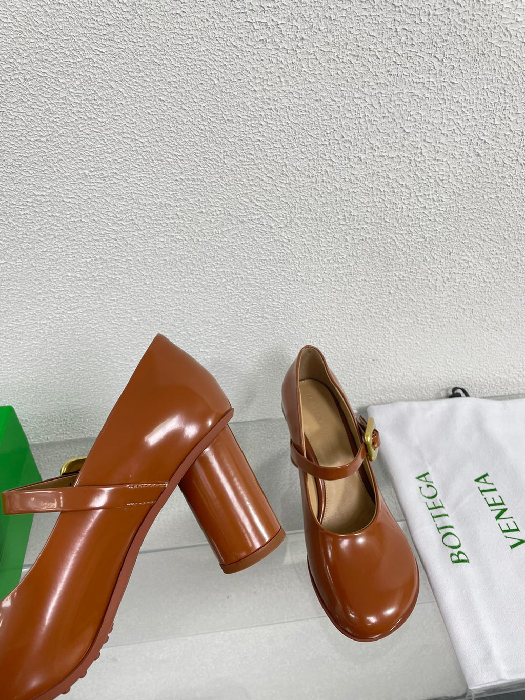 BOTTEGA VENETA ATOMIC MARY-JANE PUMP 9 CM IN BRONZE BROWN CALFSKIN