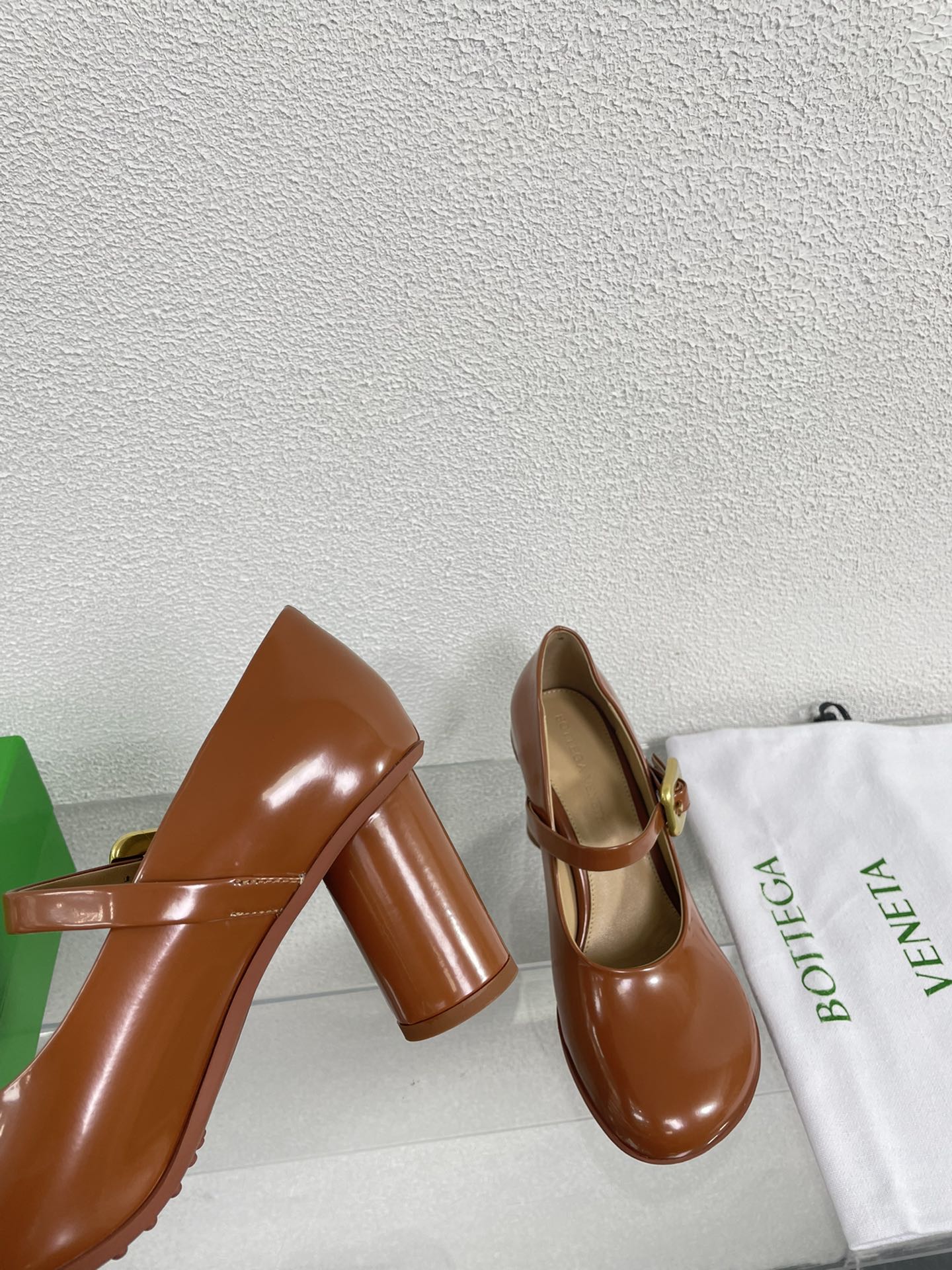 BOTTEGA VENETA ATOMIC MARY-JANE PUMP 9 CM IN BRONZE BROWN CALFSKIN