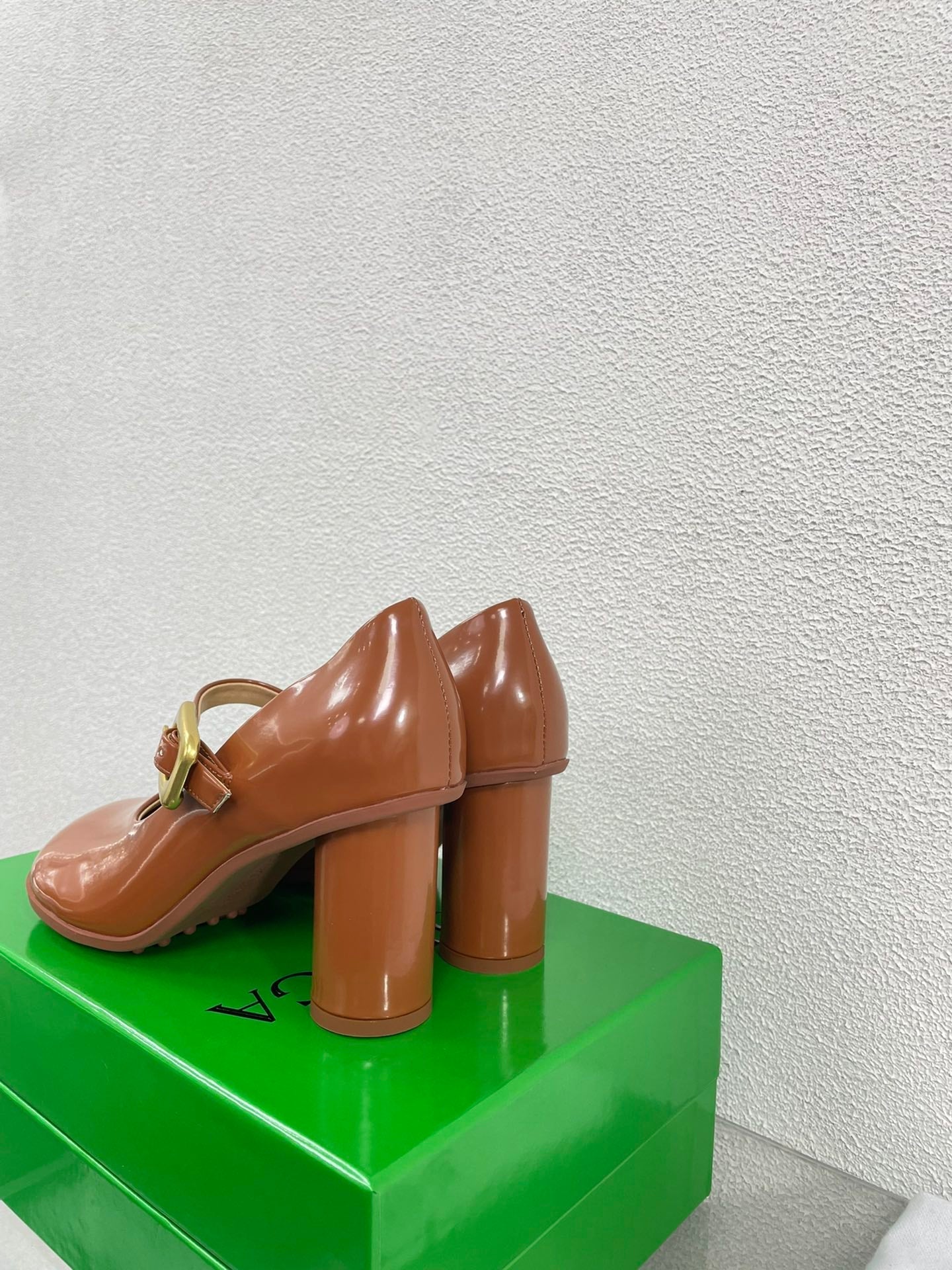 BOTTEGA VENETA ATOMIC MARY-JANE PUMP 9 CM IN BRONZE BROWN CALFSKIN