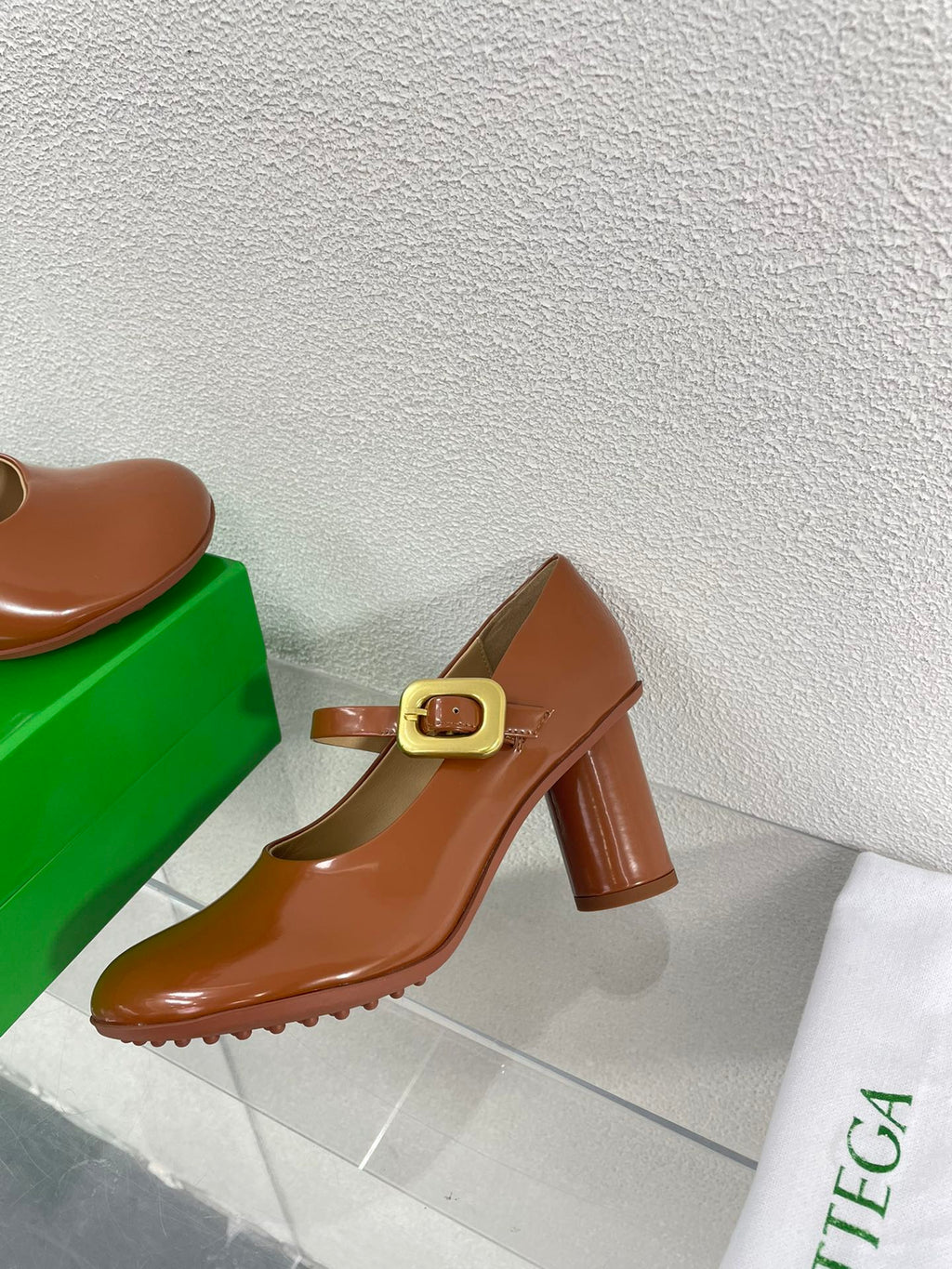 BOTTEGA VENETA ATOMIC MARY-JANE PUMP 9 CM IN BRONZE BROWN CALFSKIN