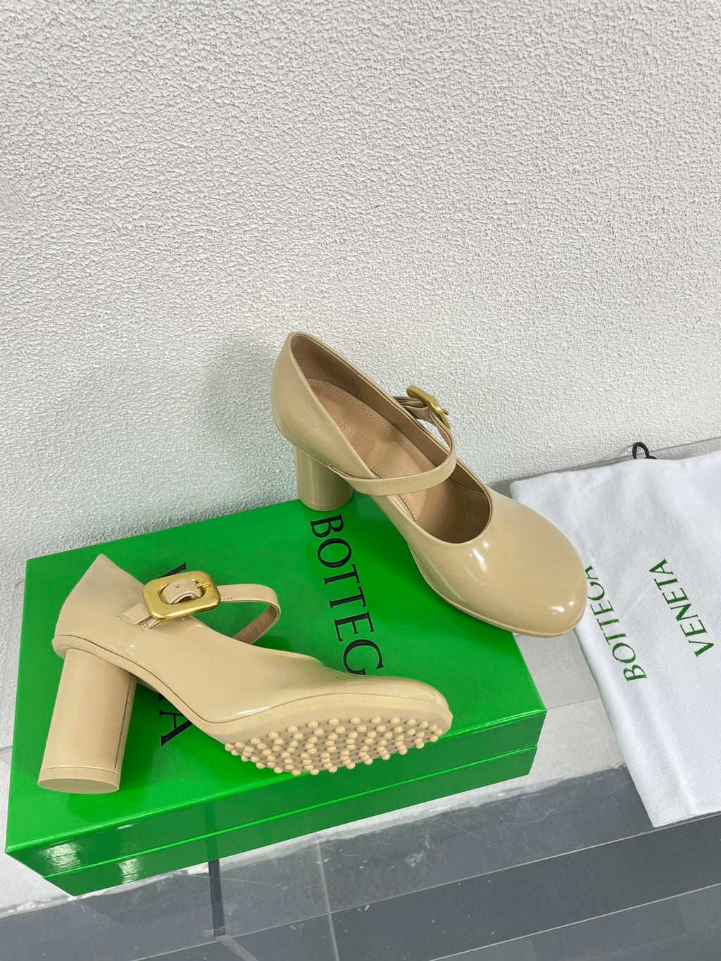 BOTTEGA VENETA ATOMIC MARY-JANE PUMP 9 CM IN BISQUE BEIGE CALFSKIN