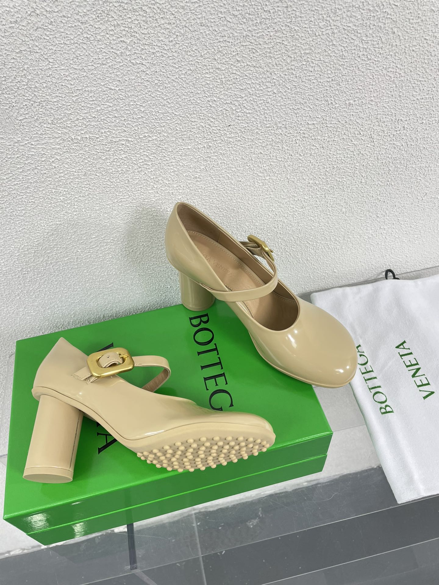 BOTTEGA VENETA ATOMIC MARY-JANE PUMP 9 CM IN BISQUE BEIGE CALFSKIN