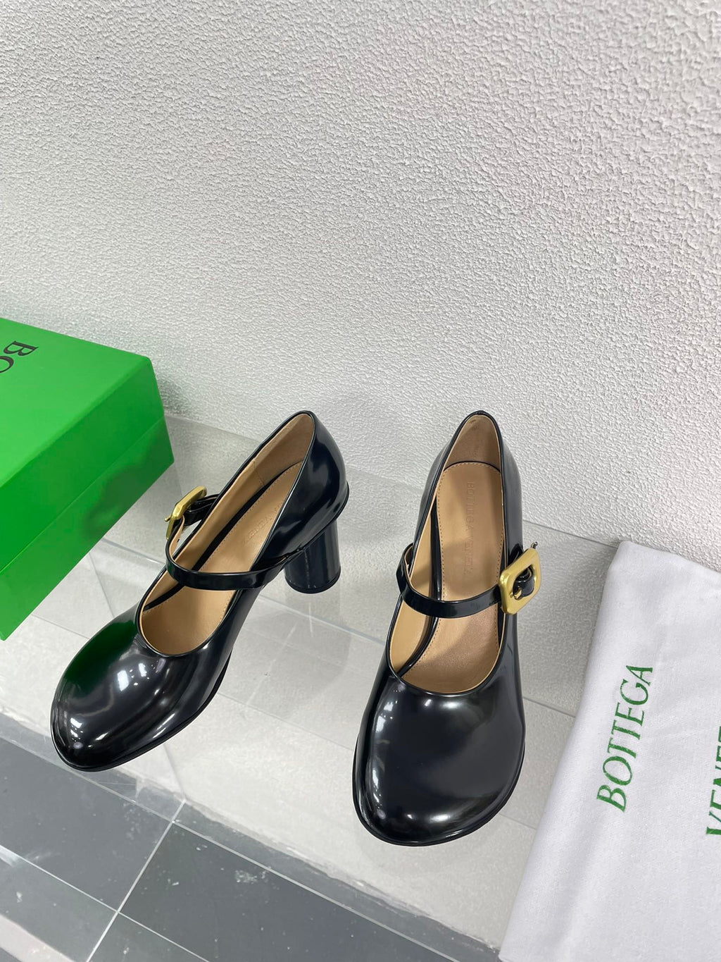 BOTTEGA VENETA ATOMIC MARY-JANE PUMP 9 CM IN BLACK CALFSKIN