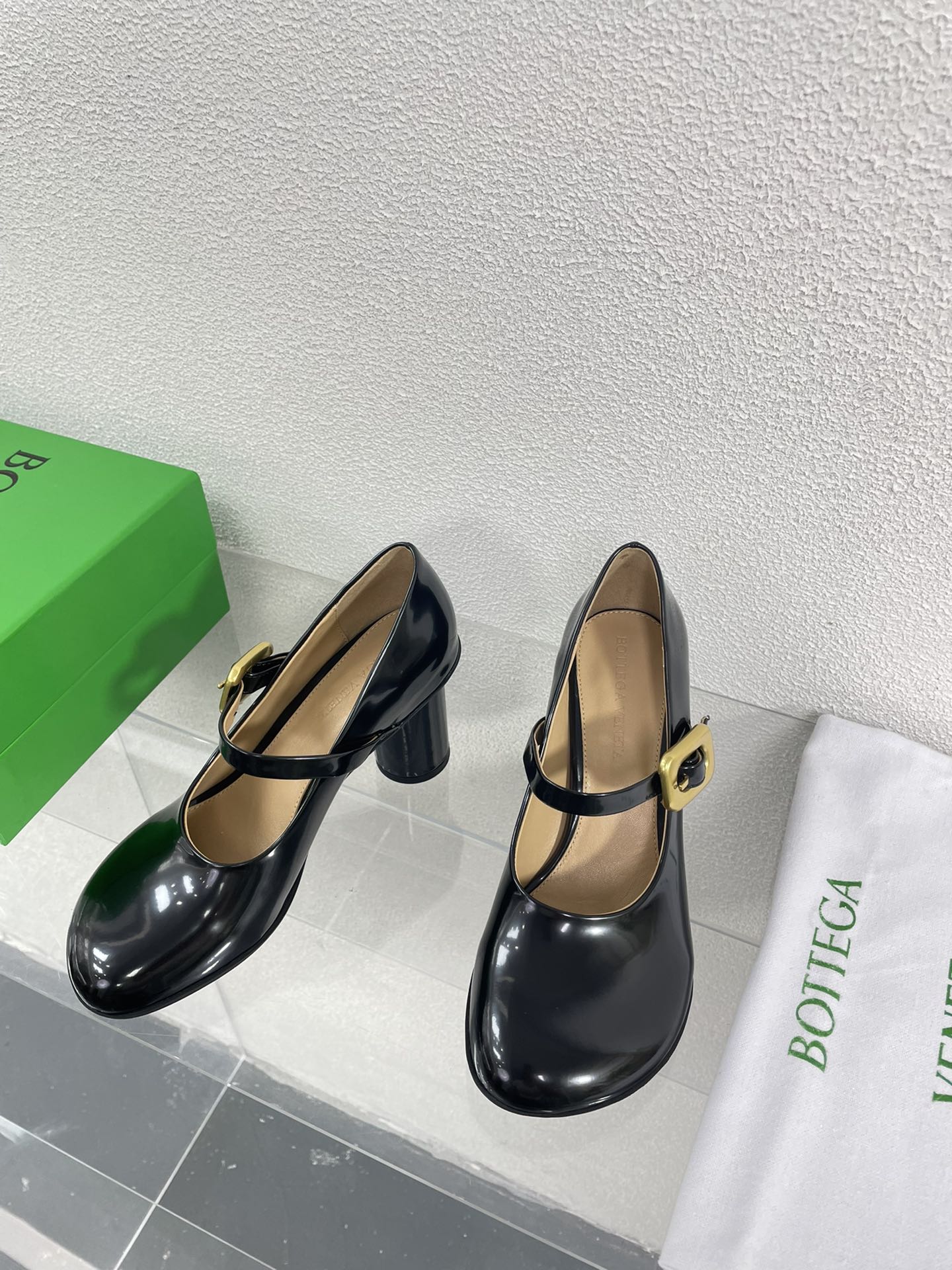 BOTTEGA VENETA ATOMIC MARY-JANE PUMP 9 CM IN BLACK CALFSKIN