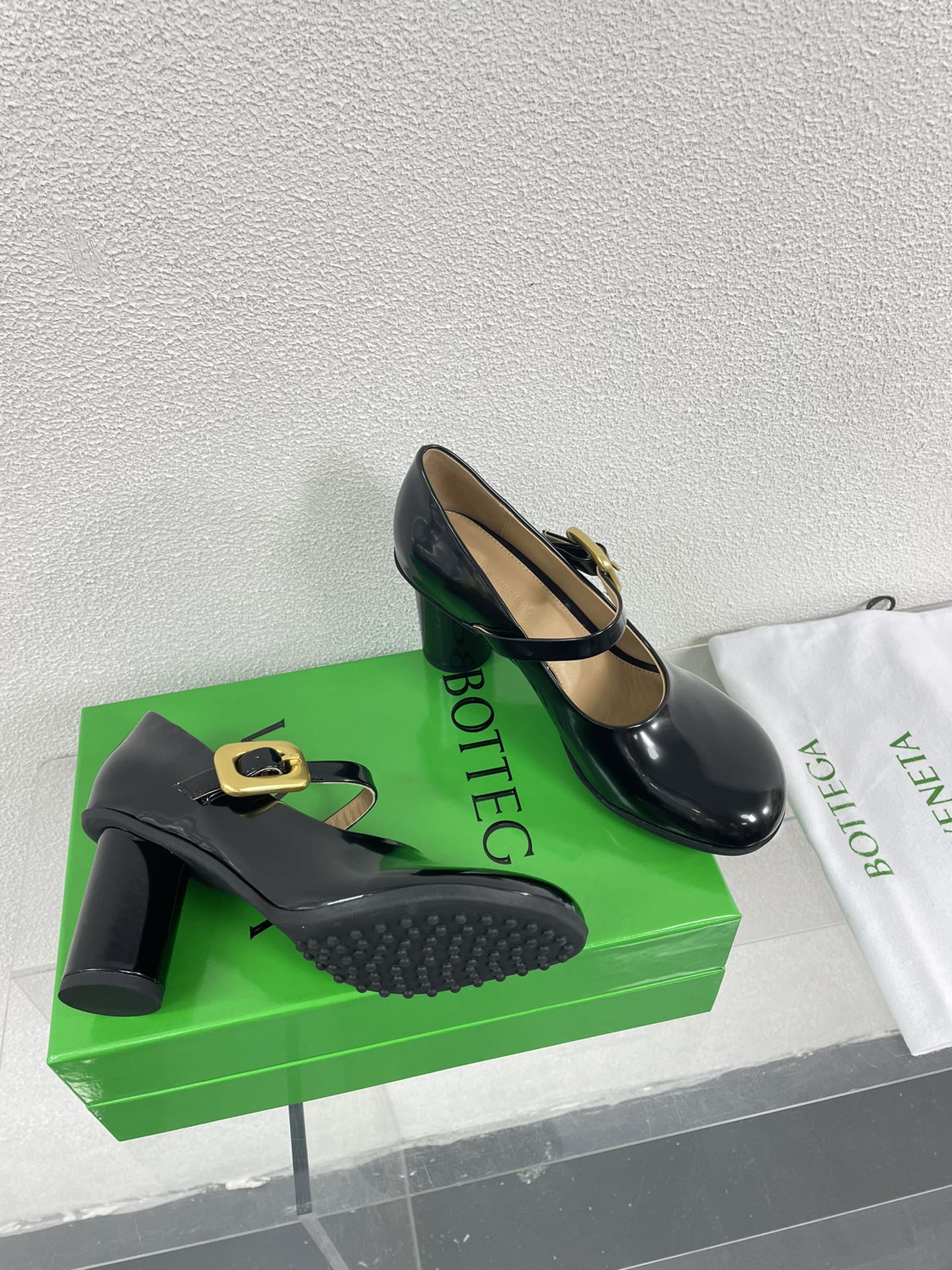 BOTTEGA VENETA ATOMIC MARY-JANE PUMP 9 CM IN BLACK CALFSKIN