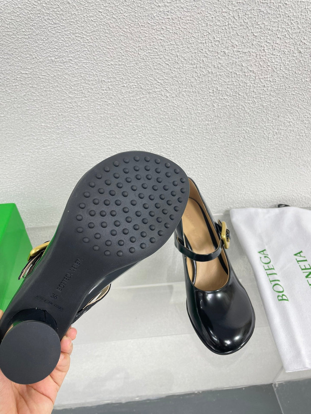 BOTTEGA VENETA ATOMIC MARY-JANE PUMP 9 CM IN BLACK CALFSKIN