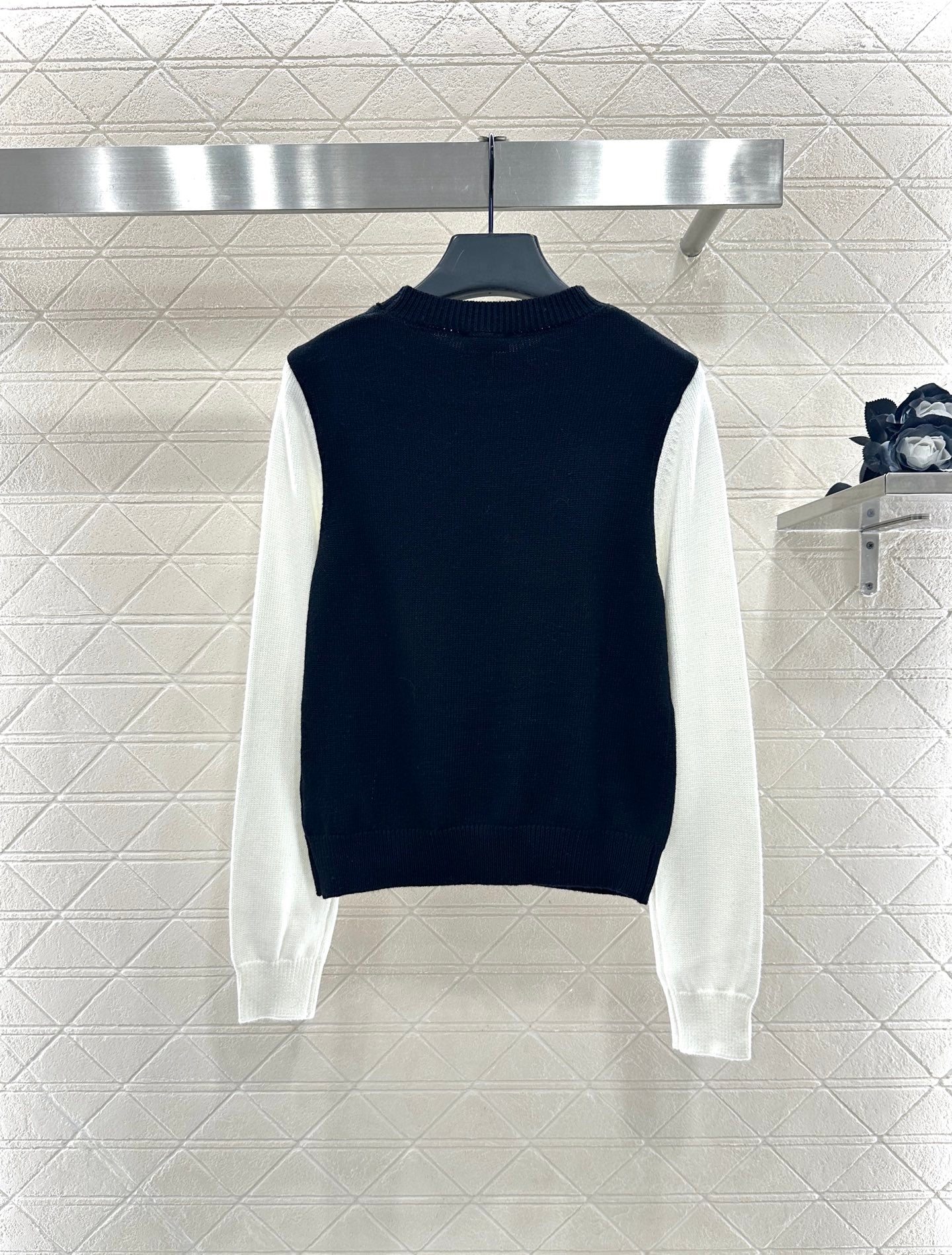 CHANEL 25S SWEATER 548