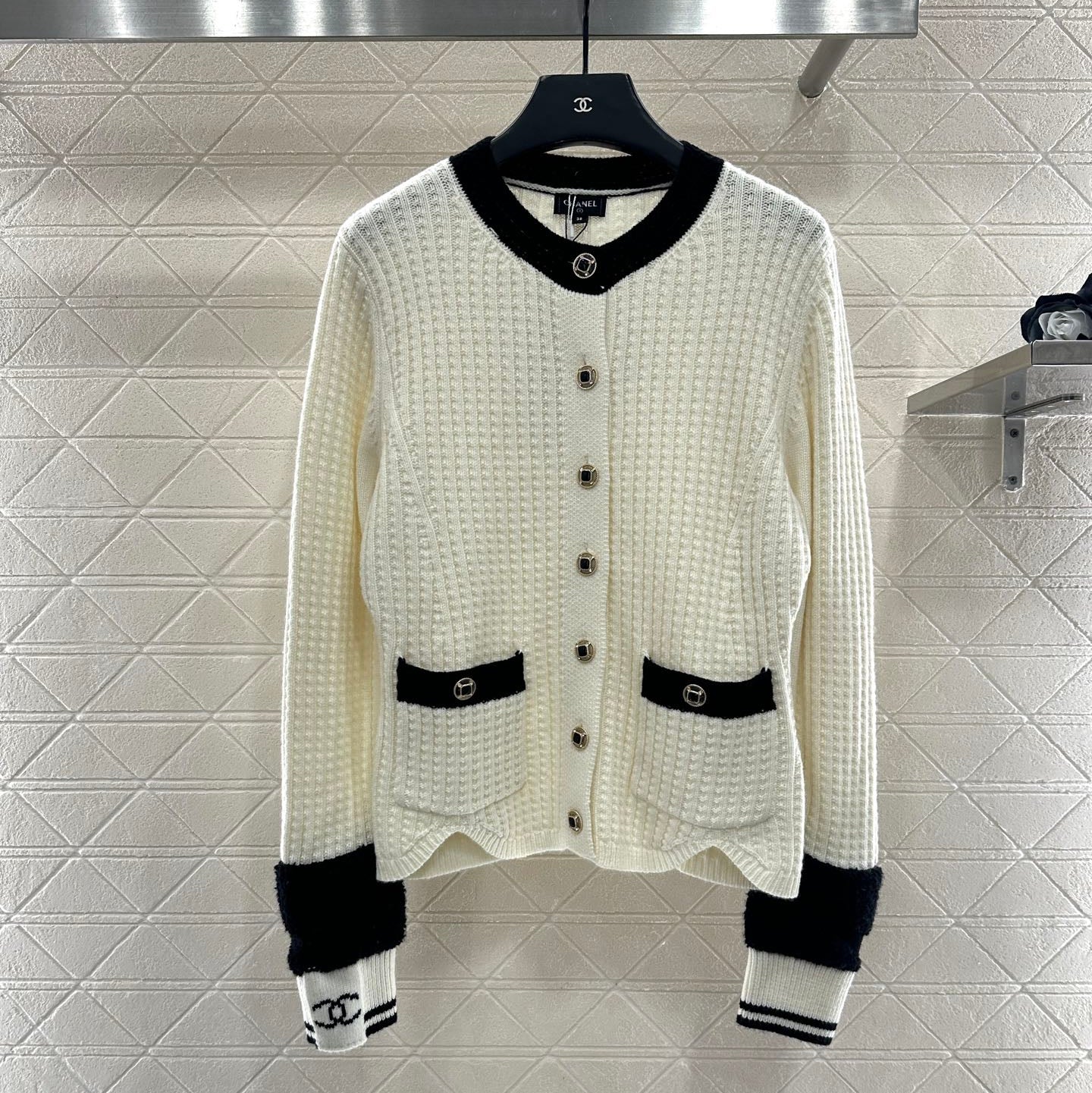 CHANEL 25S KNITTED CARDIGAN 644
