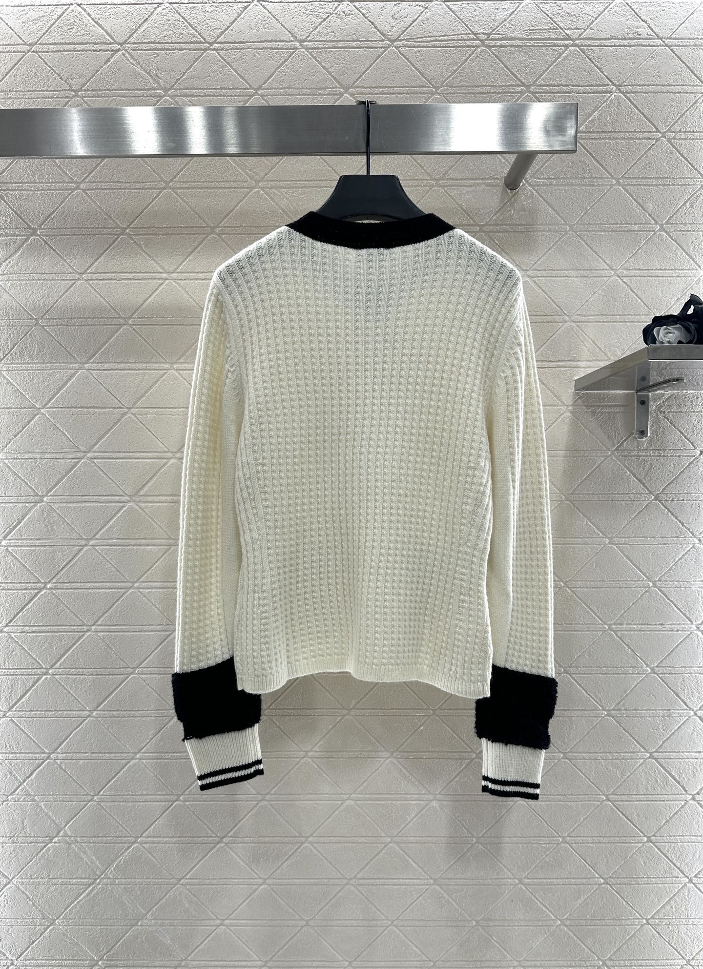 CHANEL 25S KNITTED CARDIGAN 644
