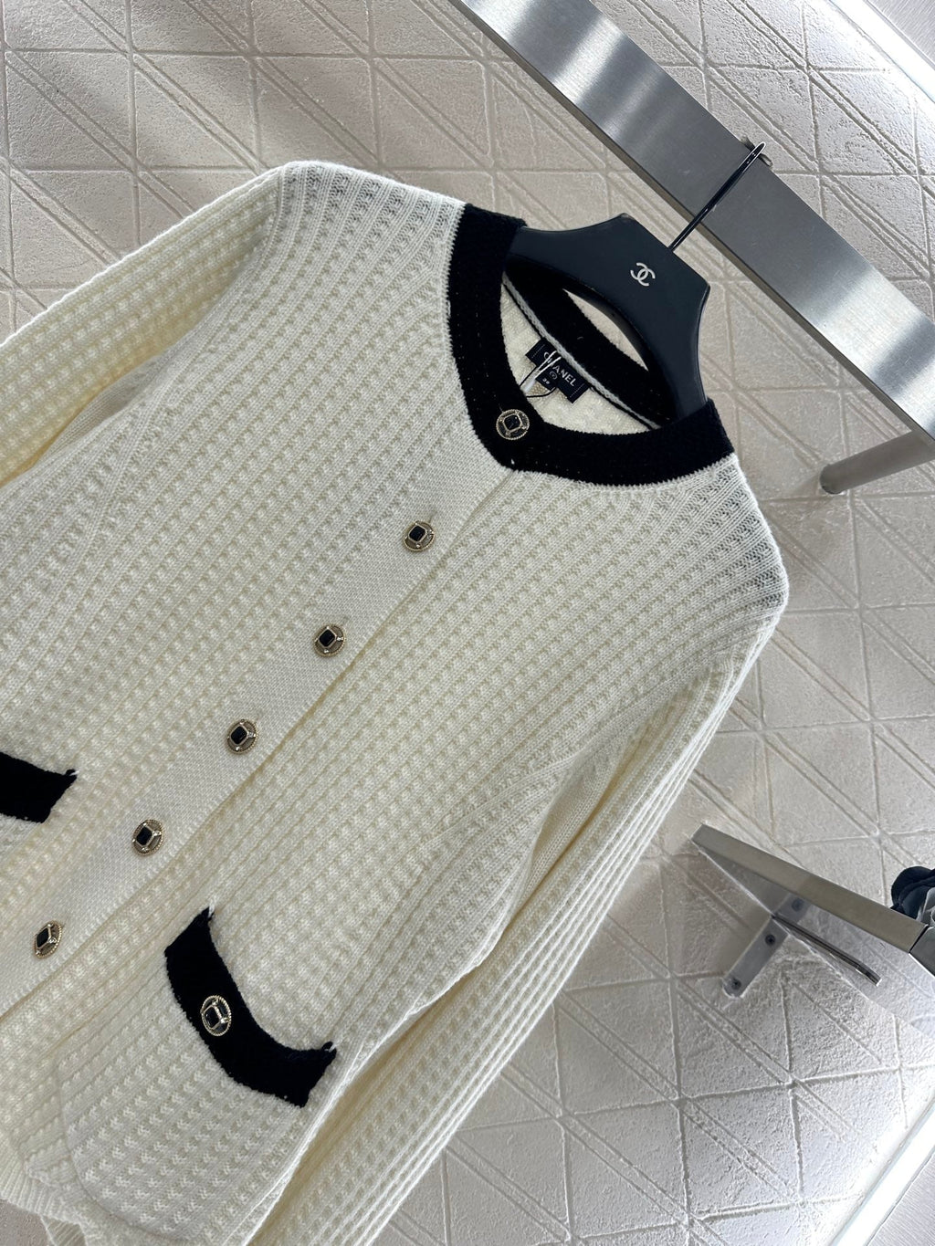CHANEL 25S KNITTED CARDIGAN 644