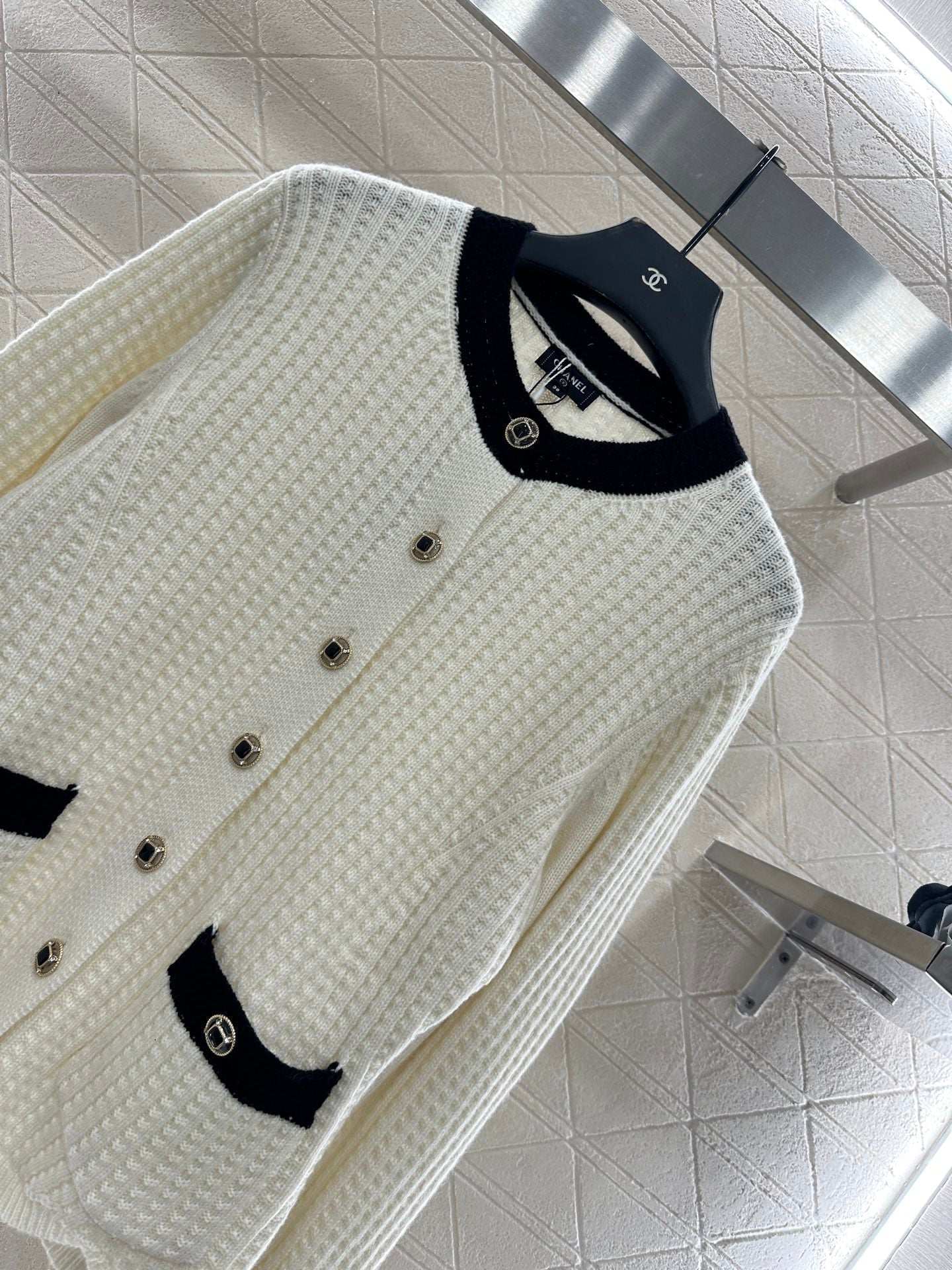 CHANEL 25S KNITTED CARDIGAN 644