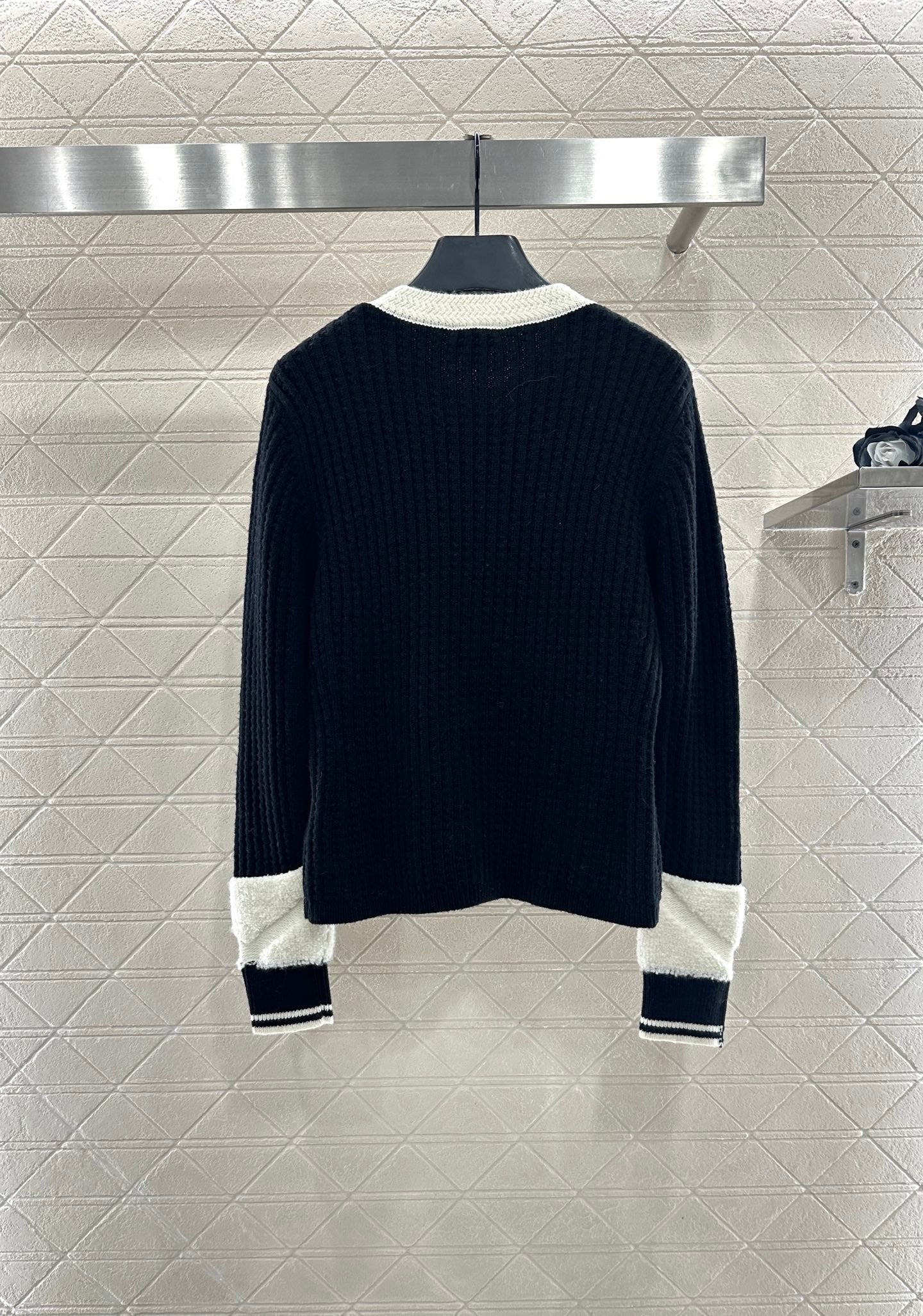 CHANEL 25S KNITTED CARDIGAN 645