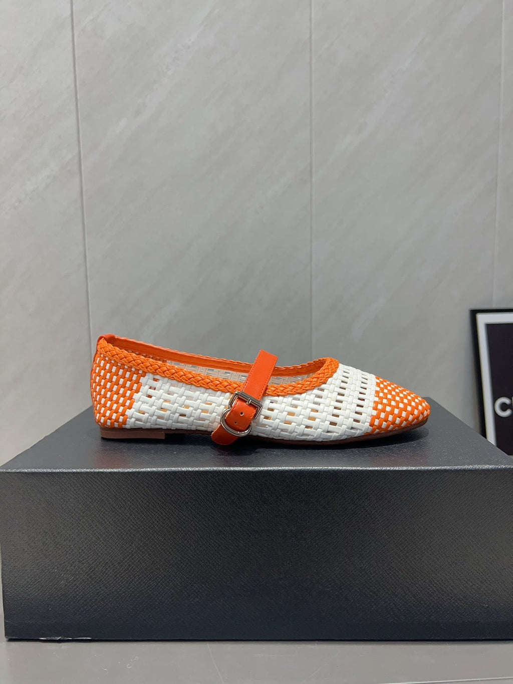 ALAIA MARY JANE FLATS WOVEN PATTERN 25S IN WHITE MIX ORANGE CALFSKIN