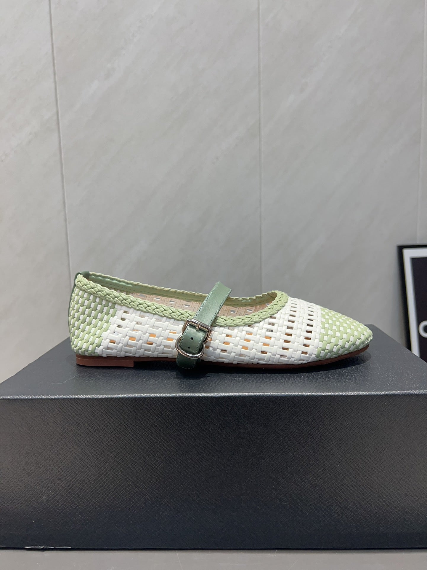 ALAIA MARY JANE FLATS WOVEN PATTERN 25S IN WHITE MIX PASTEL GREEN CALFSKIN