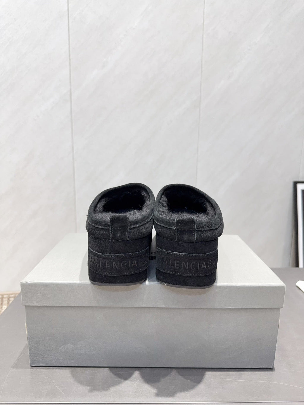 BALENCIAGA 25S AURALEE SLIP-ON 50 MM IN BLACK SUEDE STYLE 4