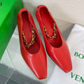 BOTTEGA VENETA SHARP CHAIN PUMP 6 CM IN RUBY RED CALFSKIN