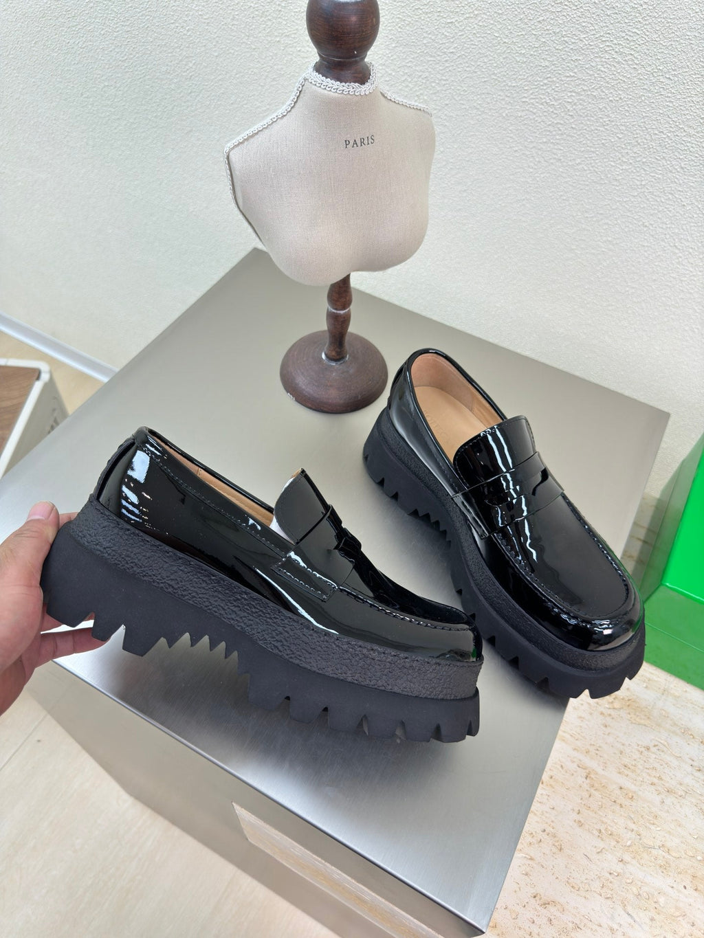 BOTTEGA VENETA HADDOCK MOCCASIN IN BLACK PATENT CALFSKIN