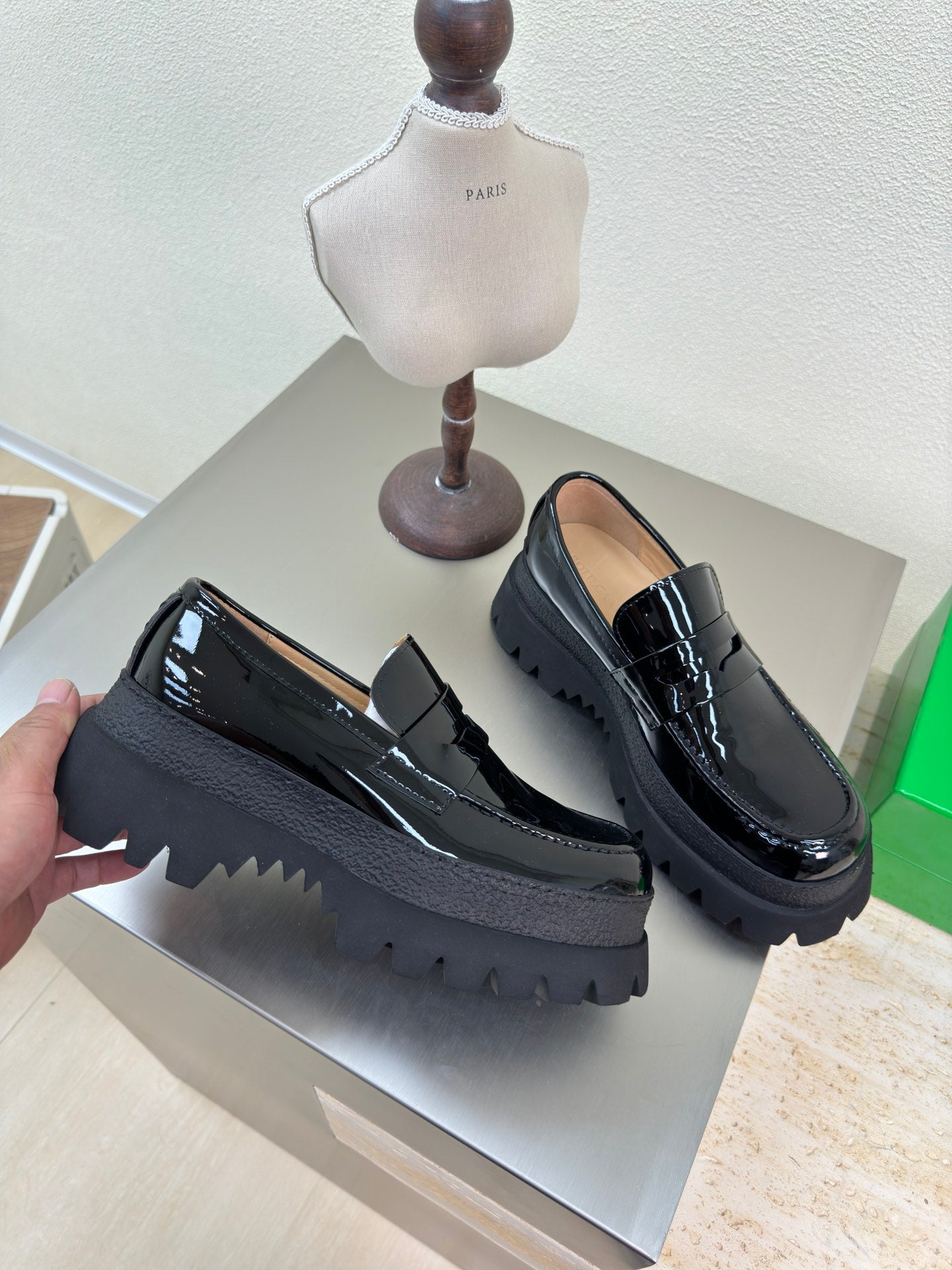 BOTTEGA VENETA HADDOCK MOCCASIN IN BLACK PATENT CALFSKIN