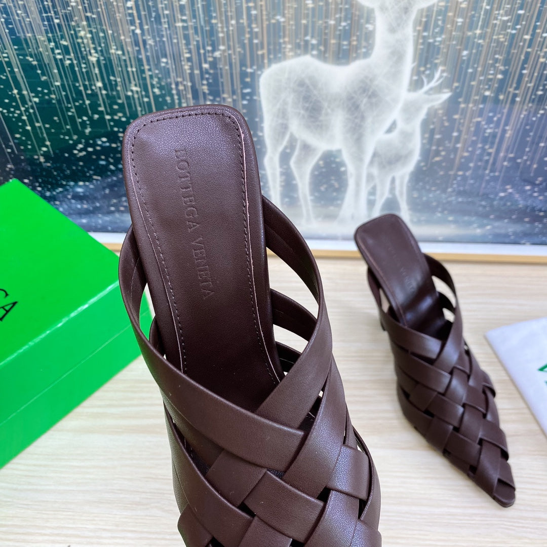 BOTTEGA VENETA ALFIE LEATHER HIGH MULES IN CHOCOLATE BROWN CALFSKIN WITH WOVEN DESIGN