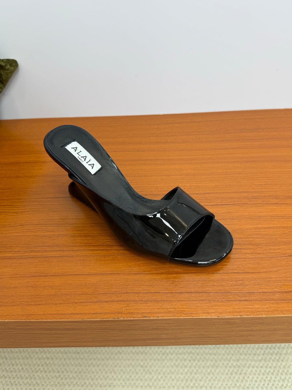 ALAIA WEDGE SANDALS 25S IN BLACK LAMBSKIN