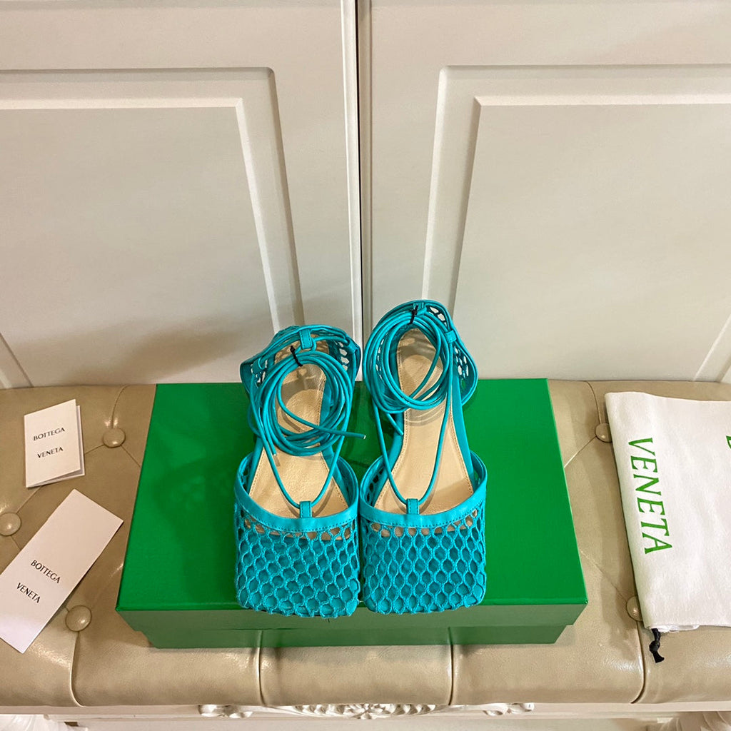 BOTTEGA VENETA STRETCH LACE-UP FLAT SANDAL IN CERULEAN BLUE METALLIZED MESH AND LEATHER