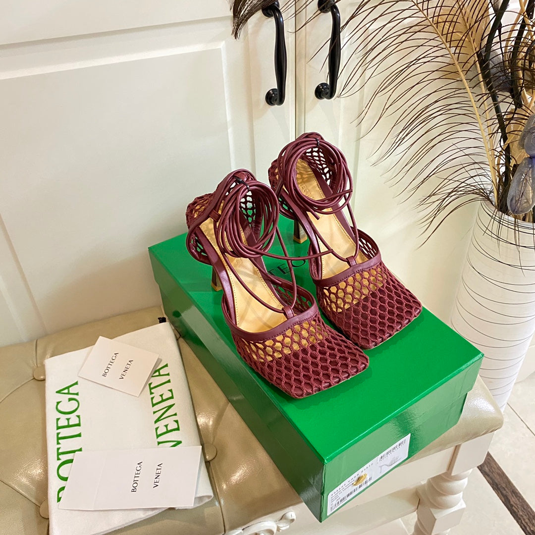 BOTTEGA VENETA STRETCH LACE-UP SANDAL IN WINE RED METALLIZED MESH AND LEATHER 9 CM