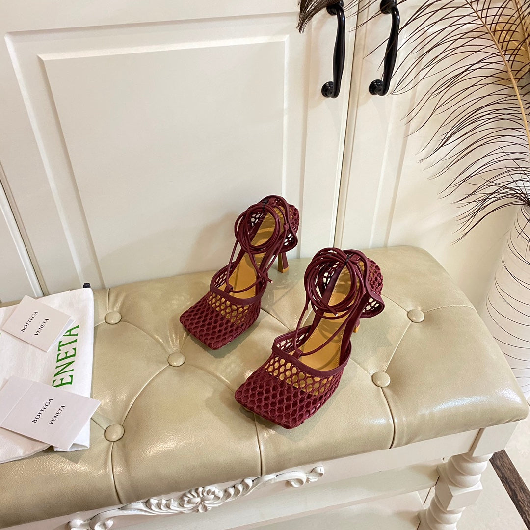 BOTTEGA VENETA STRETCH LACE-UP SANDAL IN WINE RED METALLIZED MESH AND LEATHER 9 CM