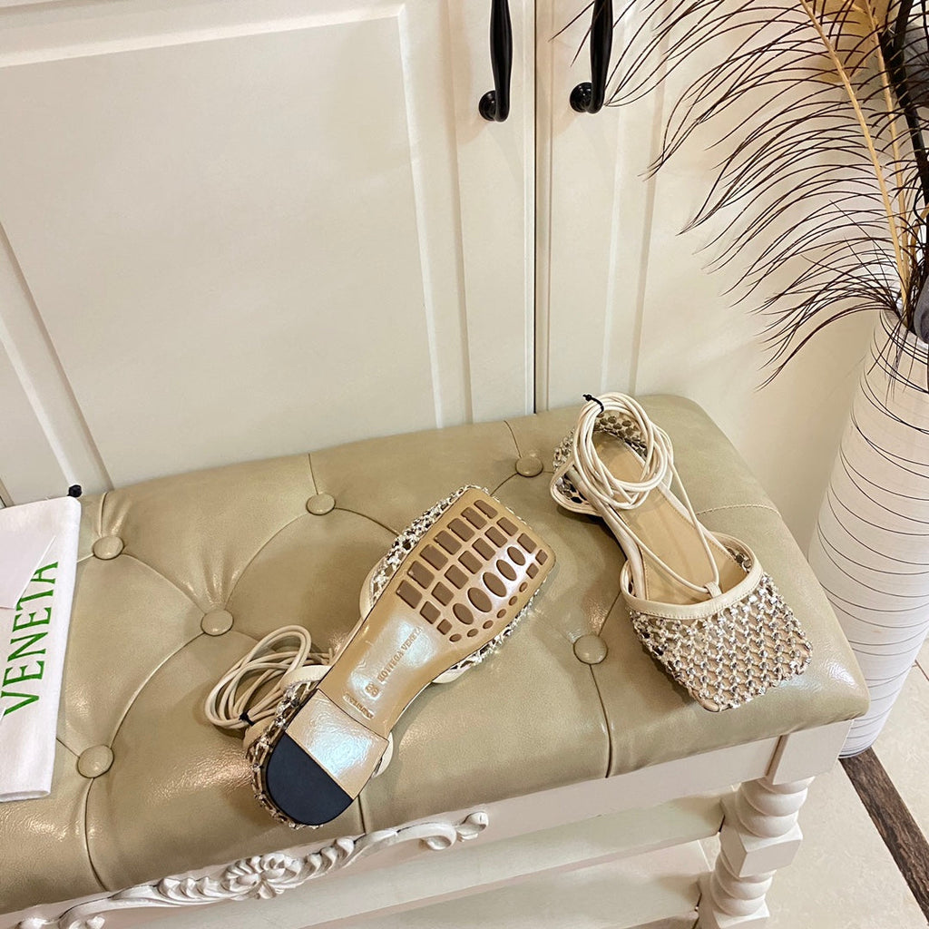 BOTTEGA VENETA LACE-UP FLAT SANDAL IN WHITE CREAM METALLIZED MESH AND LEATHER WITH RHINSTONES