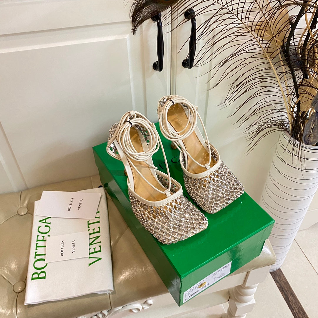 BOTTEGA VENETA LACE-UP SANDAL IN WHITE CREAM METALLIZED MESH AND LEATHER WITH RHINSTONES 9 CM