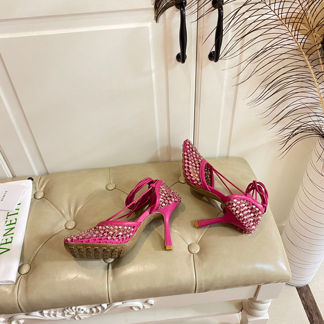 BOTTEGA VENETA LACE-UP SANDAL IN PUNCH PINK METALLIZED MESH AND LEATHER WITH RHINSTONES 9 CM