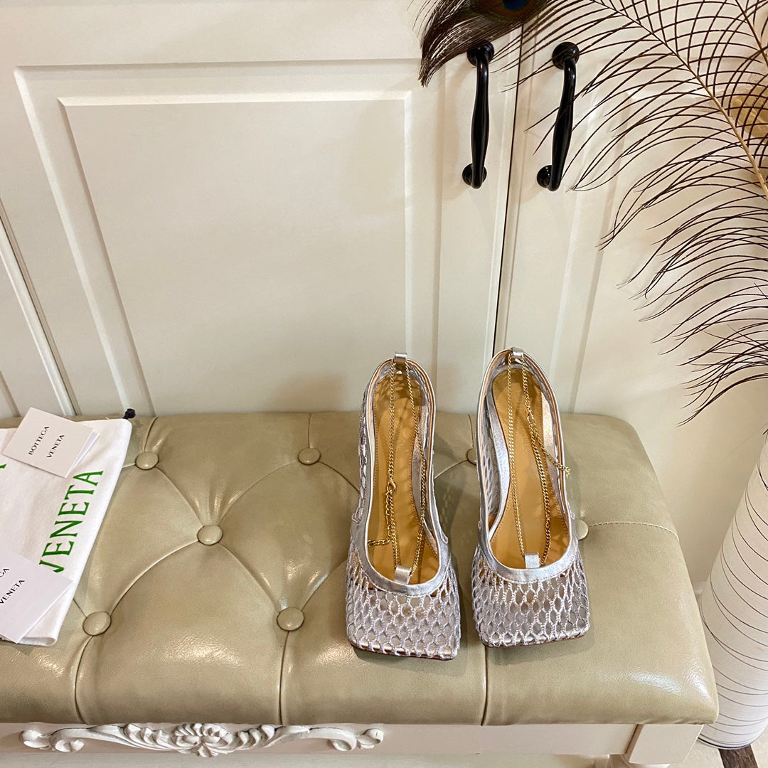 BOTTEGA VENETA STRETCH LACE-UP SANDAL IN SILVER METALLIZED MESH AND LEATHER 9 CM