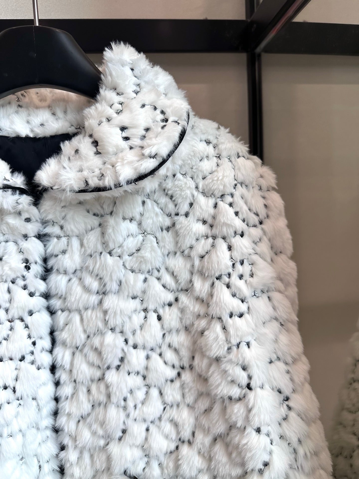 CHANEL 25S VELVET SEQUIN-EMBELLISHED JACKET 463