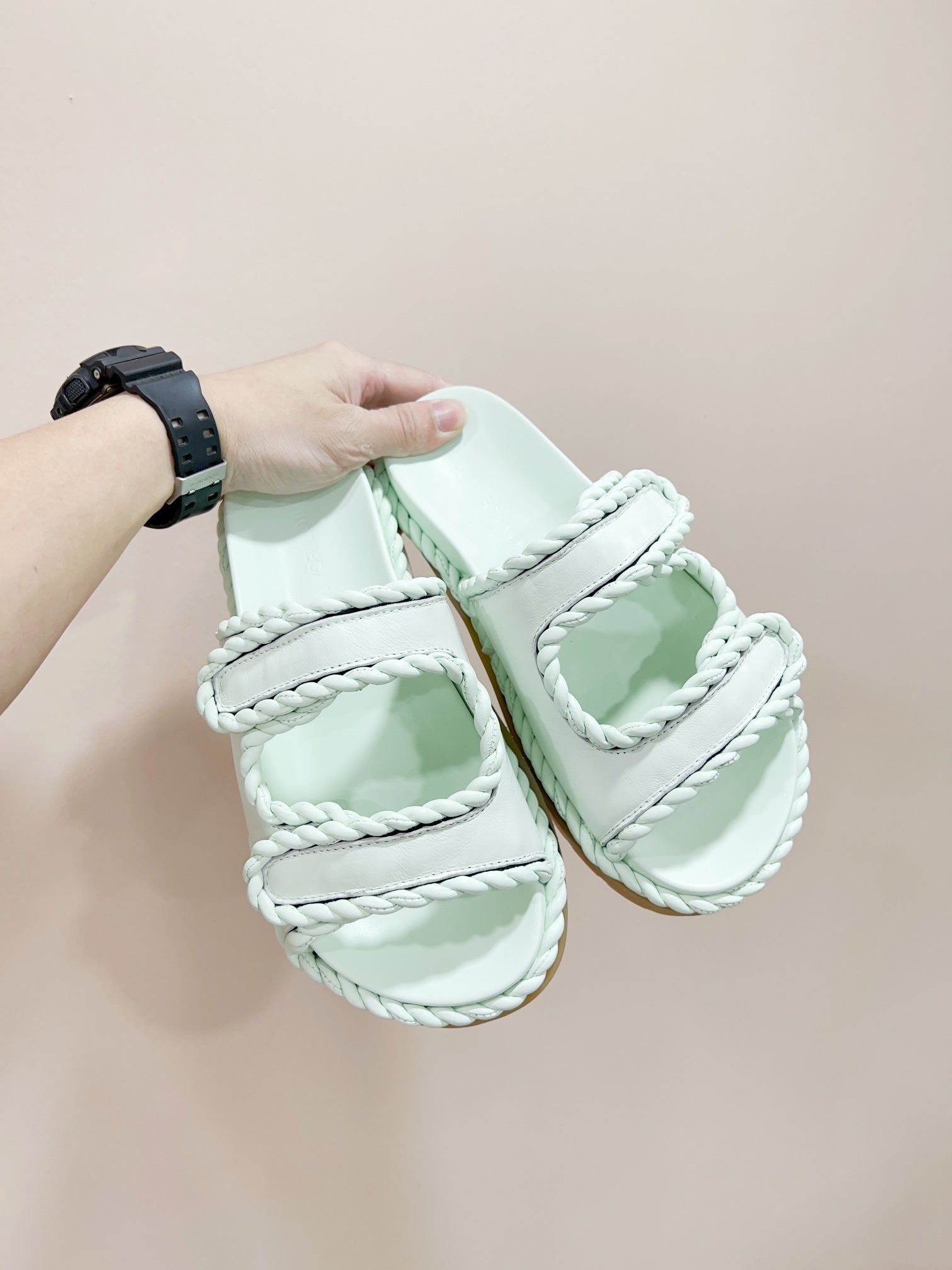 BOTTEGA VENETA REFINED DAD SANDAL IN PISTACHIO GREEN LAMBSKIN MULE