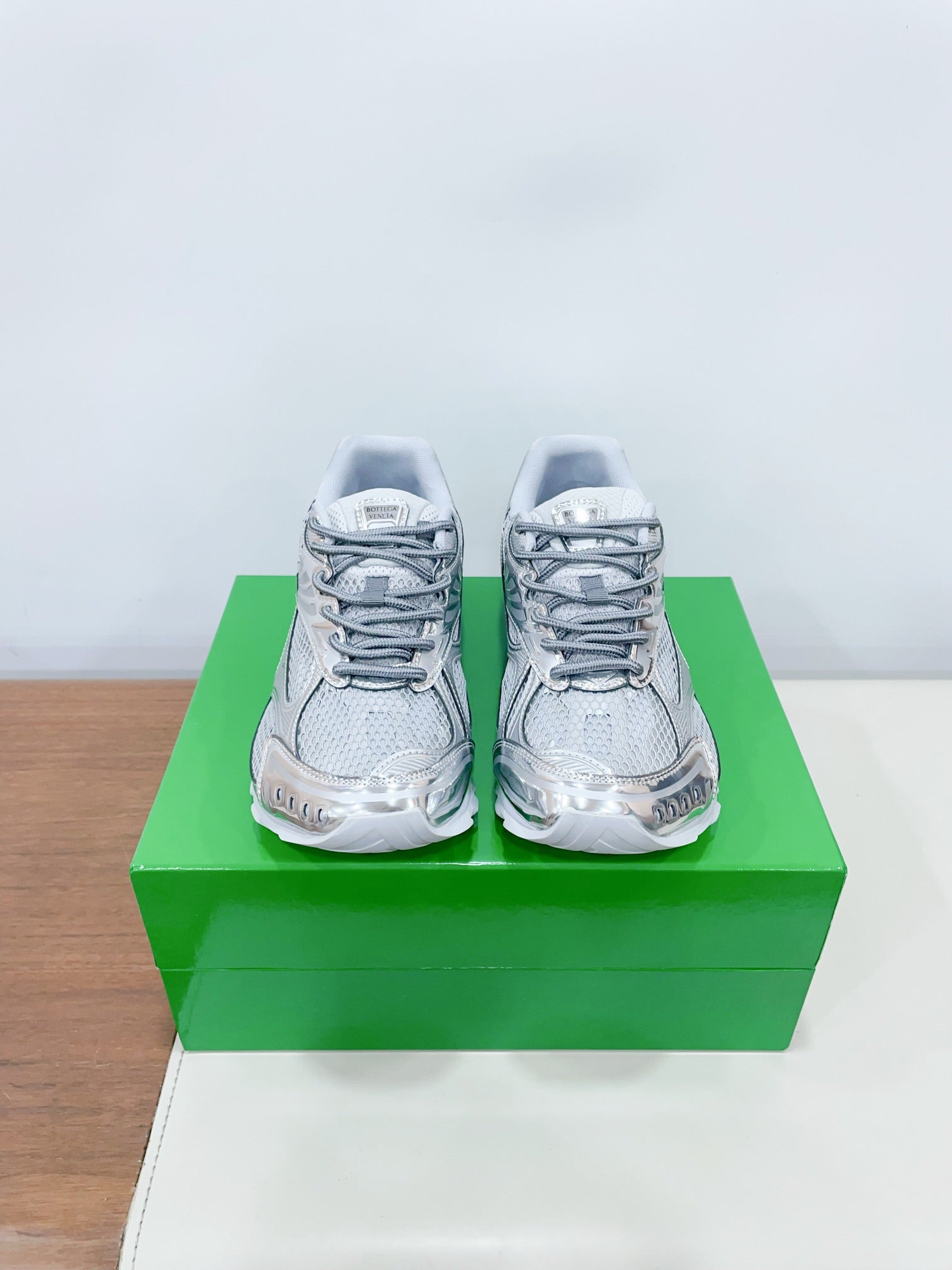 BOTTEGA VENETA ORBIT SNEAKER IN SILVER TECHNICAL FABRIC AND METALLIC MESH