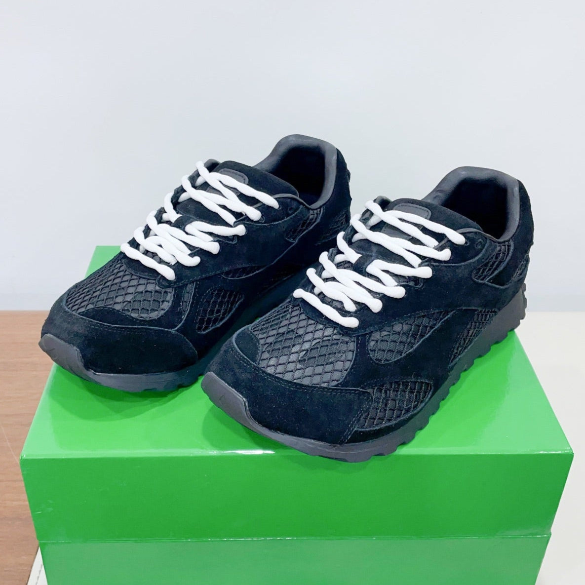 BOTTEGA VENETA ORBIT SNEAKER IN BLACK SUEDE AND TECHNICAL MESH