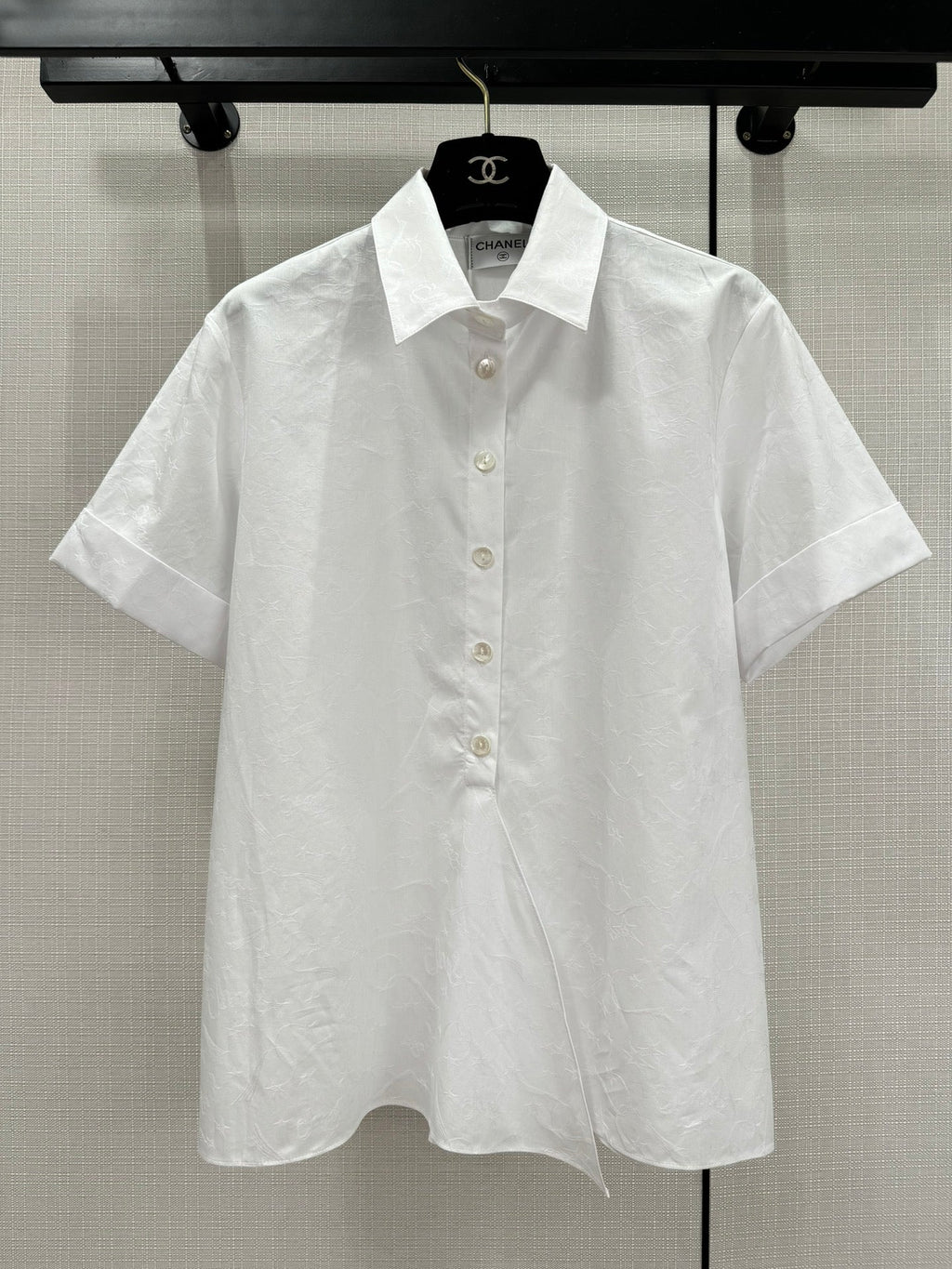 CHANEL 26S SHORT-SLEEVE SHIRT 724