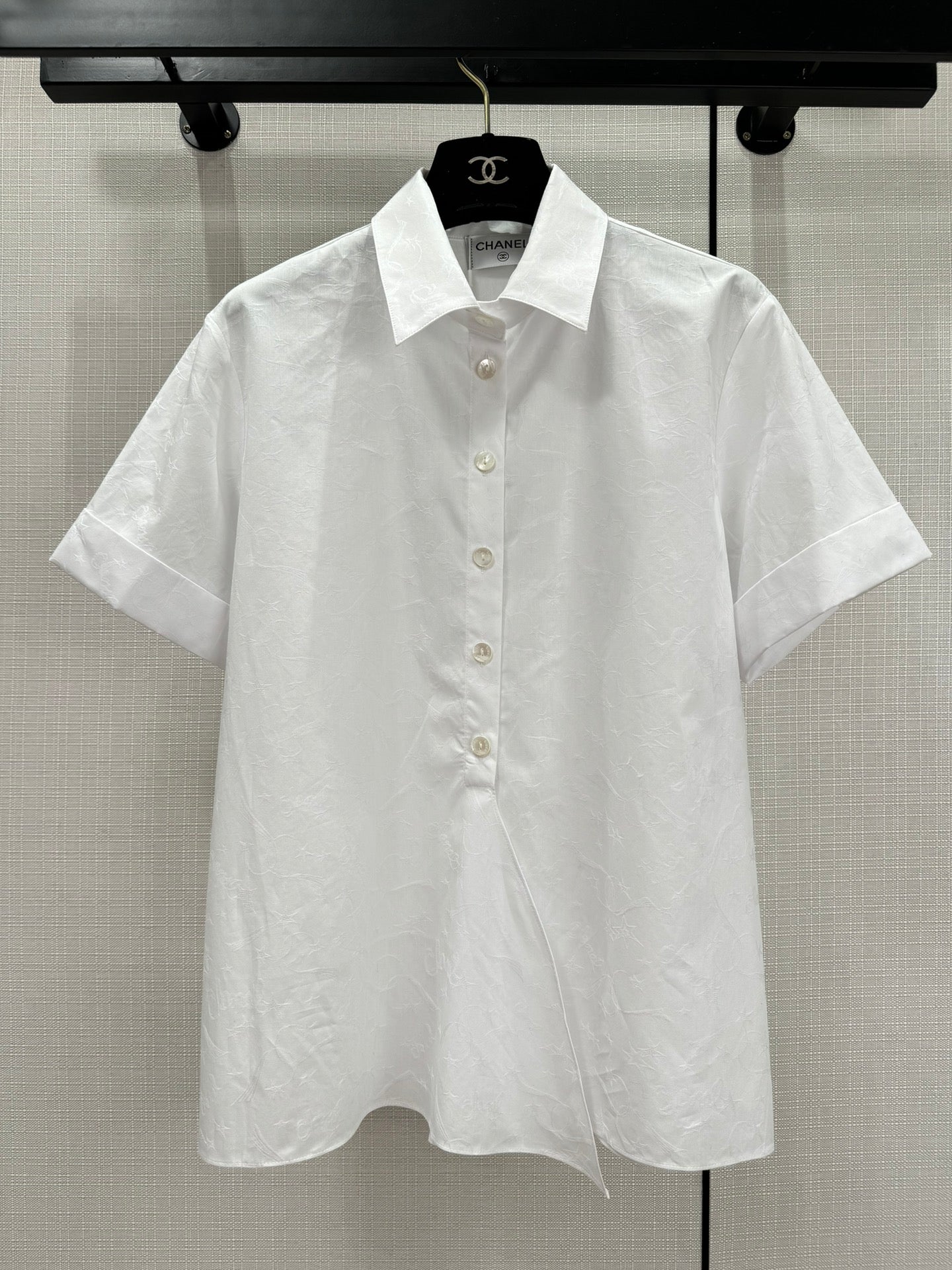 CHANEL 26S SHORT-SLEEVE SHIRT 724