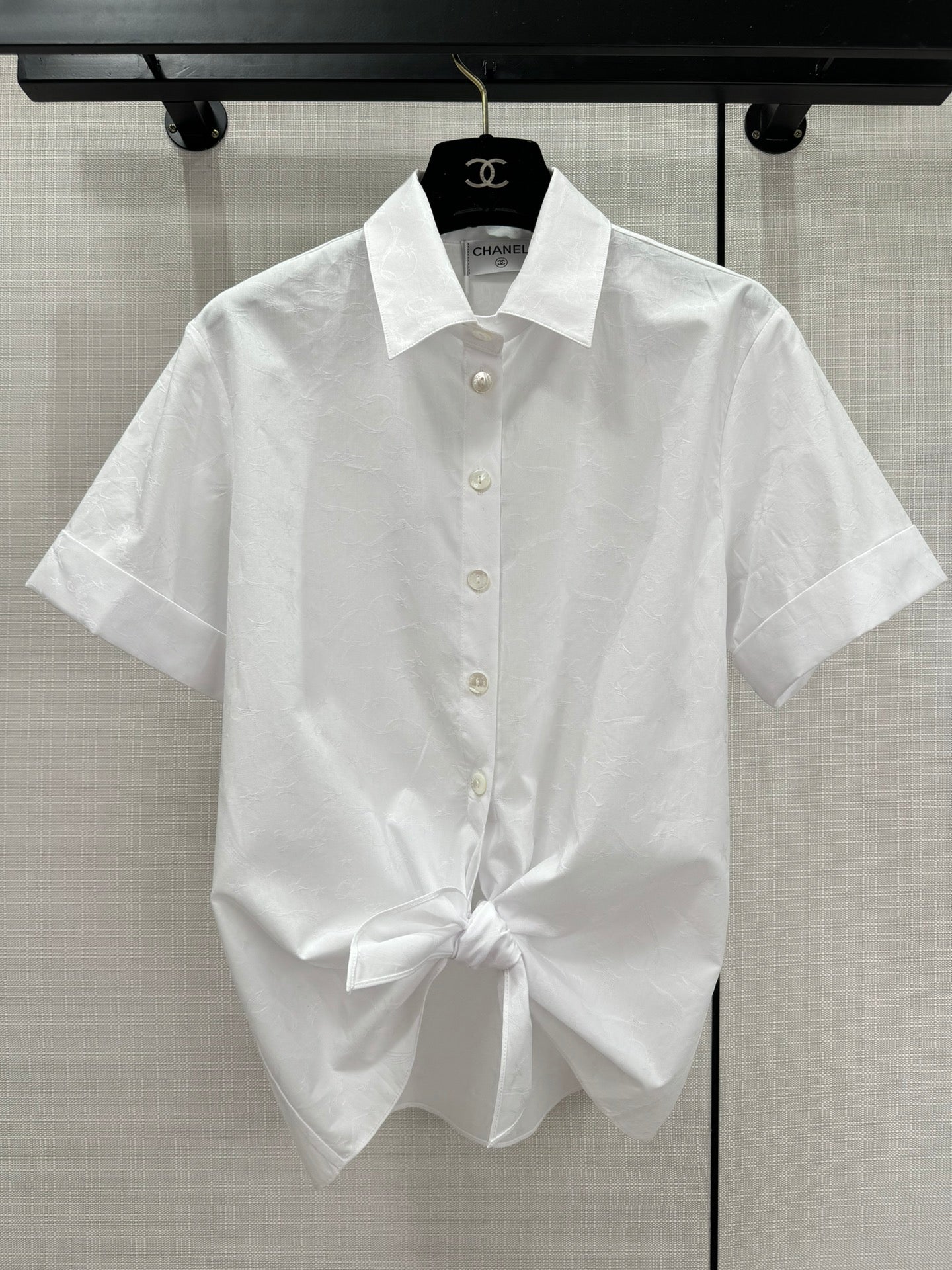 CHANEL 26S SHORT-SLEEVE SHIRT 724