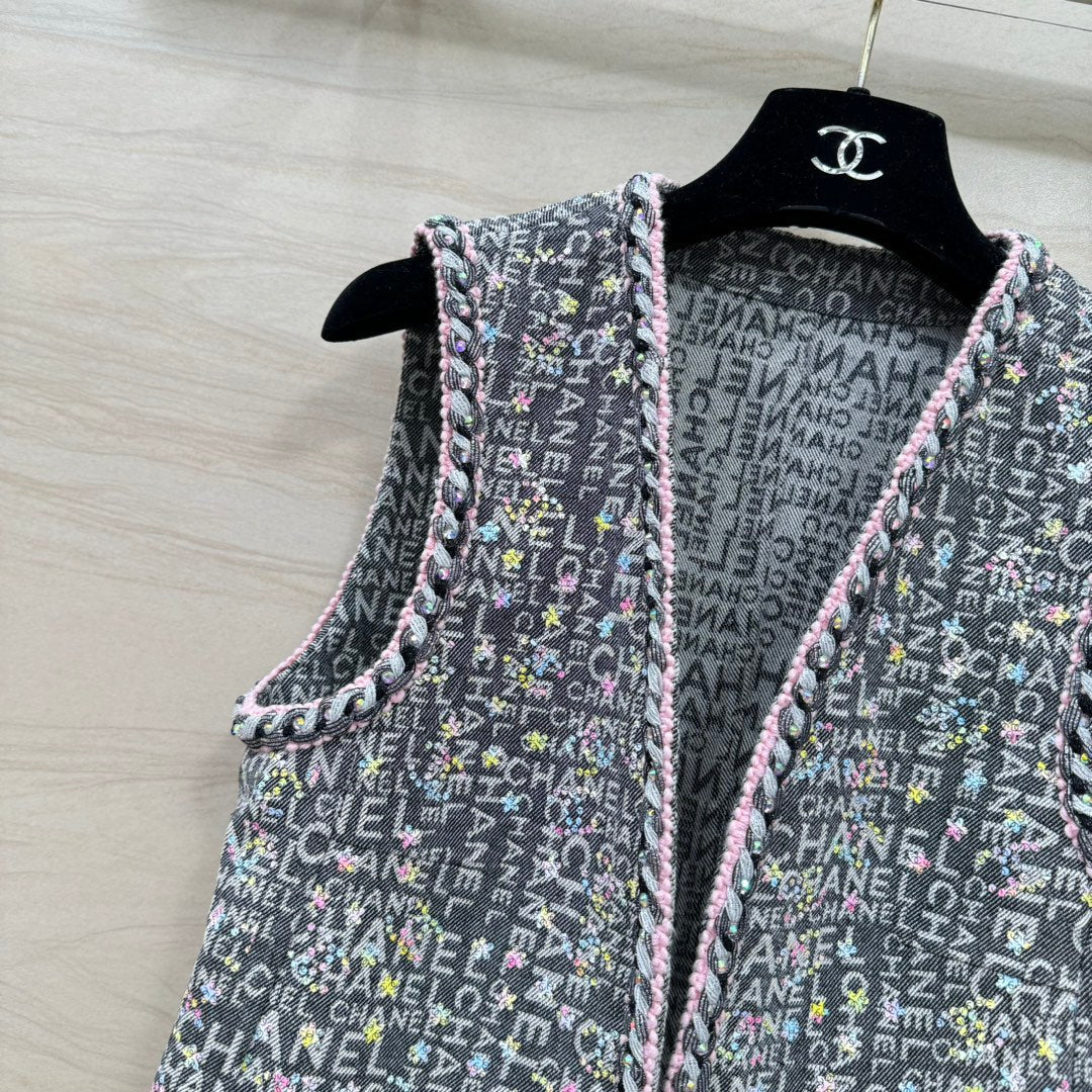CHANEL 26S DENIM VEST 726