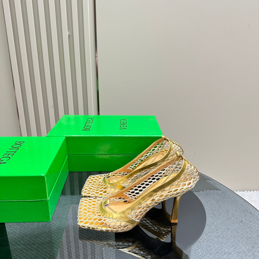 BOTTEGA VENETA HIGH PUMP 9 CM IN GOLD METALLIZE MESH AND LEATHER