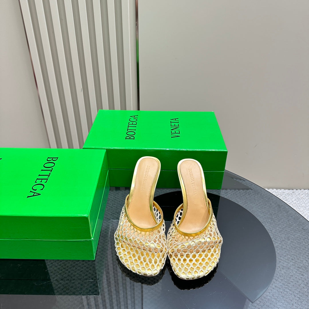 BOTTEGA VENETA HIGH MULE 9 CM IN GOLD METALLIZE MESH AND LEATHER