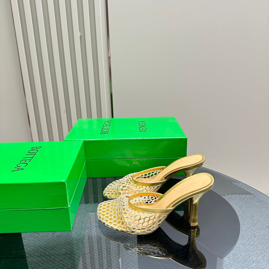 BOTTEGA VENETA HIGH MULE 9 CM IN GOLD METALLIZE MESH AND LEATHER