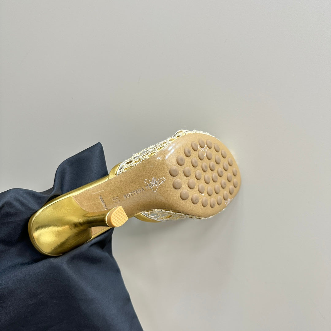 BOTTEGA VENETA HIGH MULE 9 CM IN GOLD METALLIZE MESH AND LEATHER