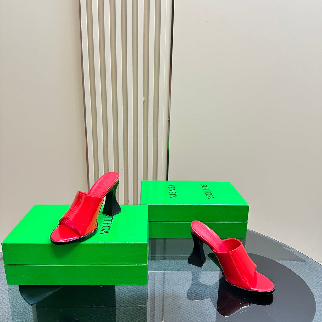BOTTEGA VENETA HIGH MULE 95 MM IN CHERRY RED CALFSKIN